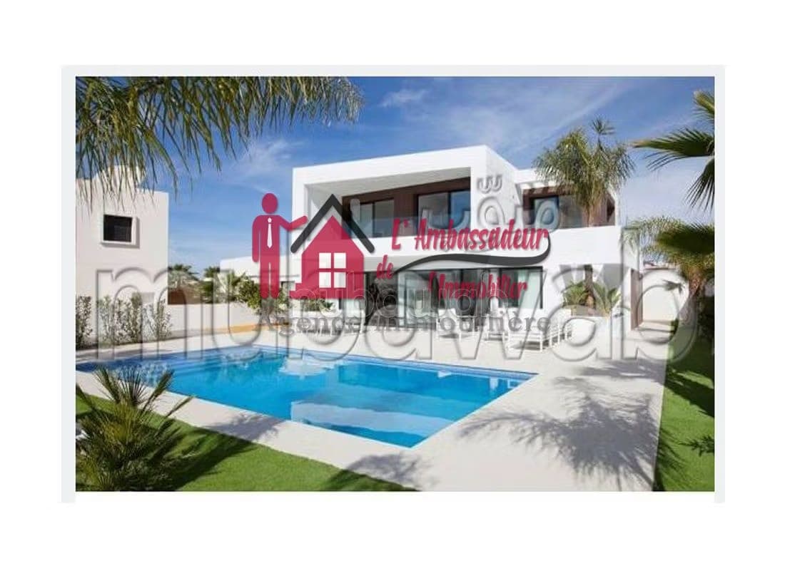 Villa 975m² au Beau Côté de Longchamps