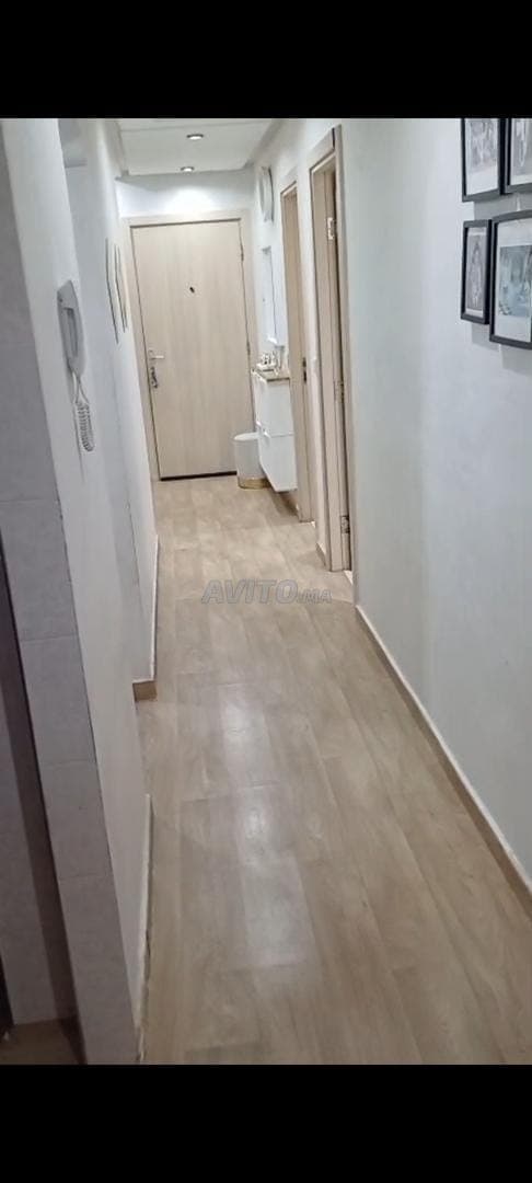 Belle maison . Contactez-moi par WhatsApp
