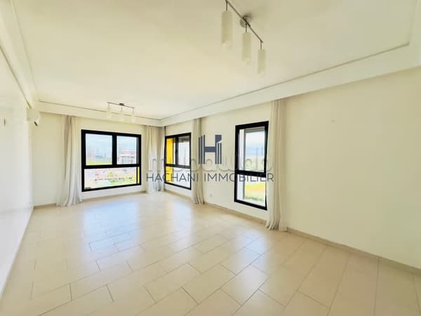 8,500 Dhs 3 bedroom apartment to rent in Casablanca Finance City