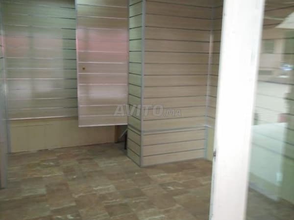 Magasin 17 m2 avenue Allal el Fassi
