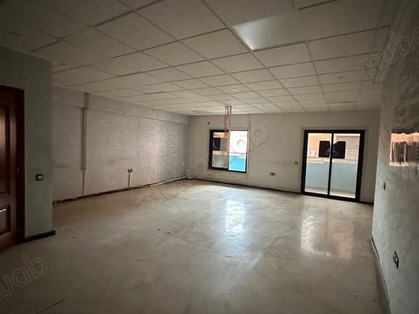 Beaux bureaux à louer à Guéliz. Surface totale 52 m². Ascenseur et terrasse