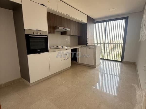 Studio meublé 50 m² à louer – Triangle d’Or