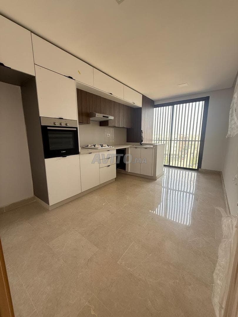 Studio meublé 50 m² à louer – Triangle d’Or