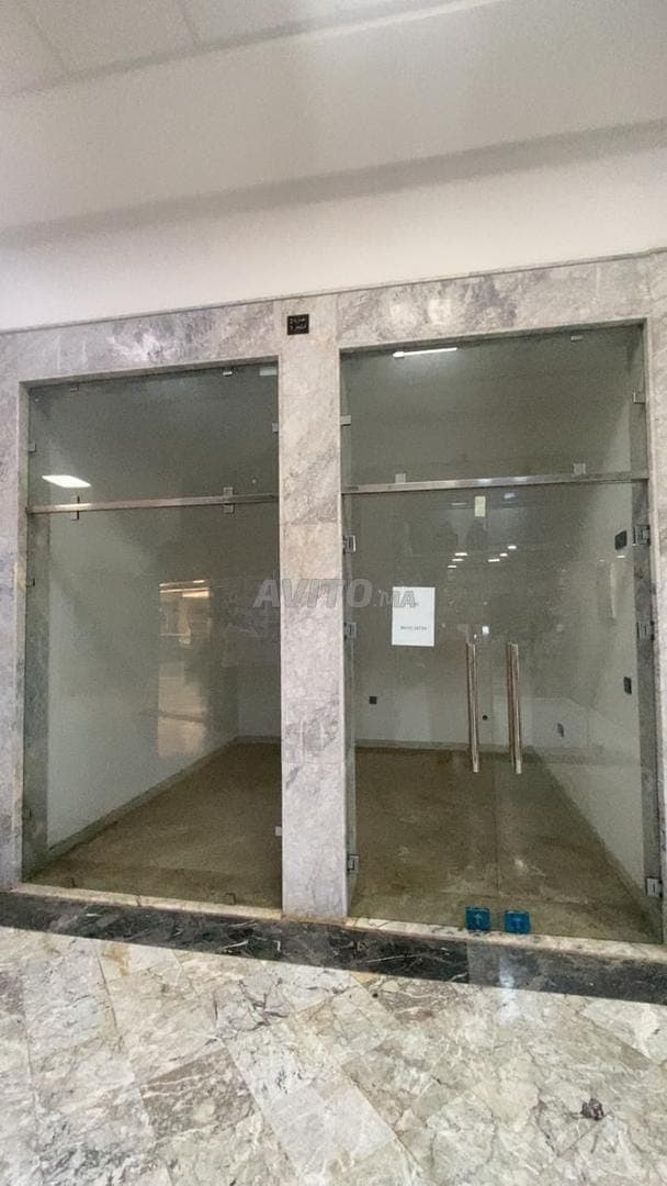 Locale commerciale in affitto nella residenza Touahri 12 Salé El Jadida