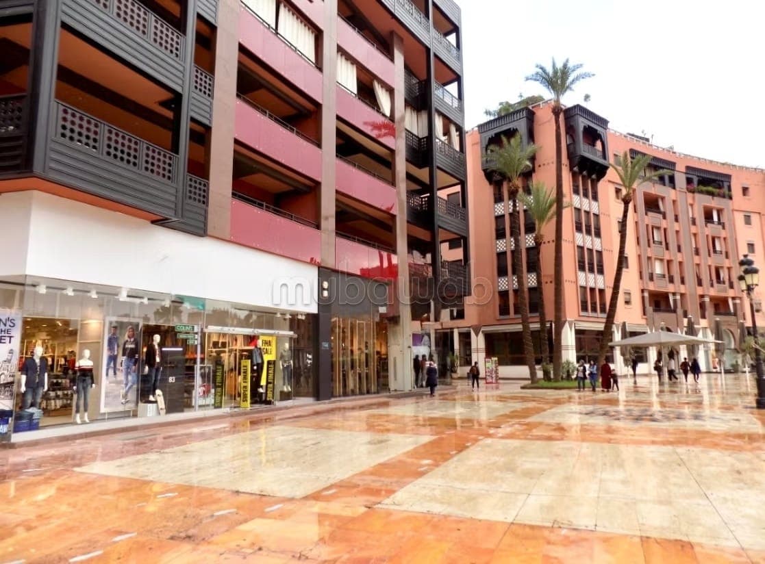 En Vente: Appart Hotel de 20 appartements 18 Studio et 2 deux chambres à Gueliz Marrakech