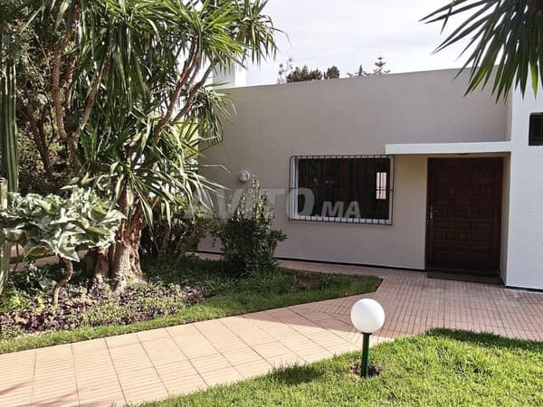 Villa à louer à Souissi Rabat