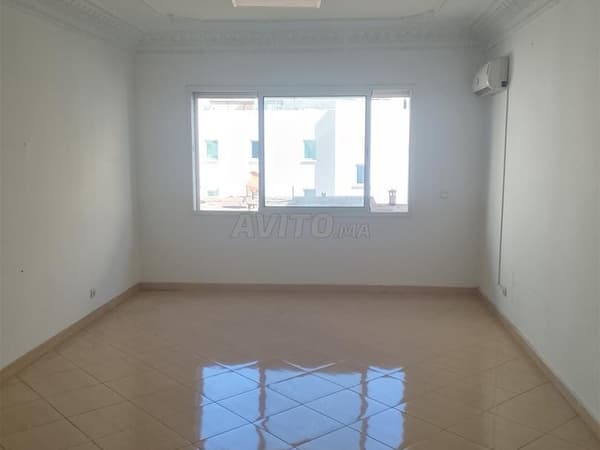 Büro zur Miete mit Aufzug und Garage