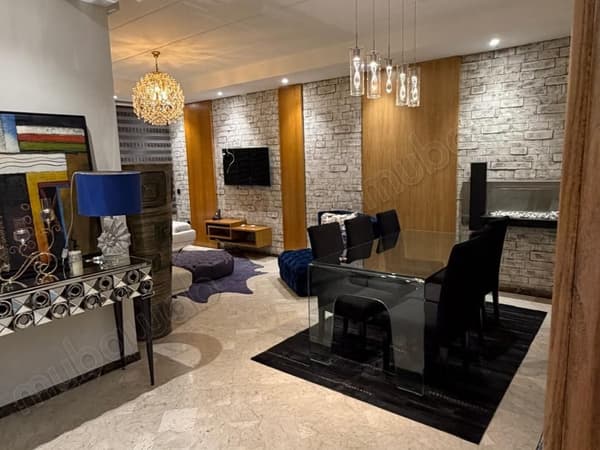 Gemeubileerd appartement met garageplaats
