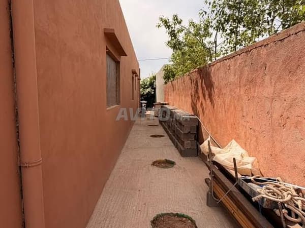Halbfertige Villa zu verkaufen