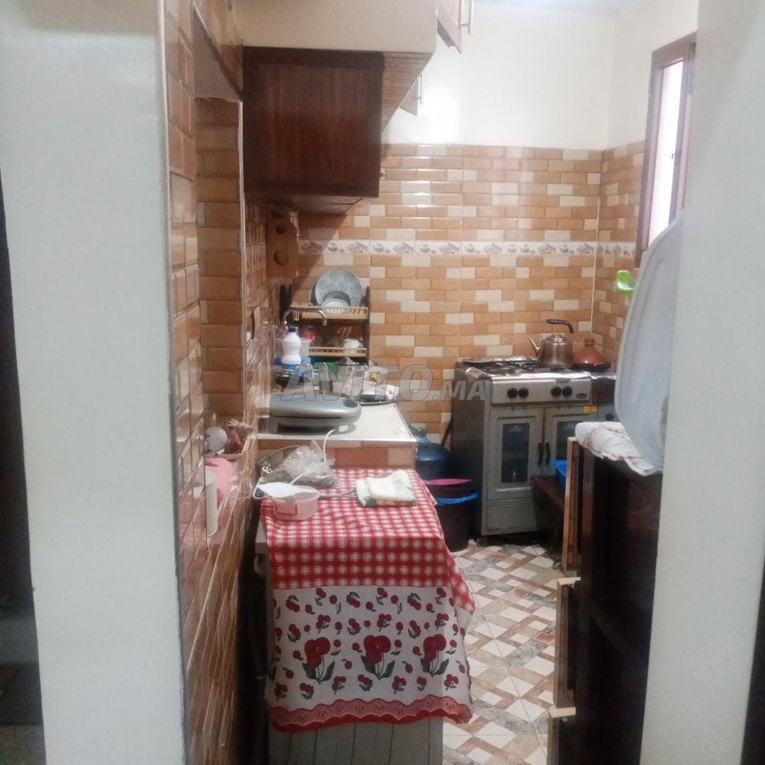Maison à vendre à Deroua près du marché pour 22 millions