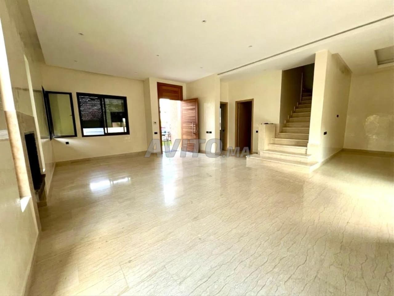 Villa moderne 2 façades avec jardin à Targa