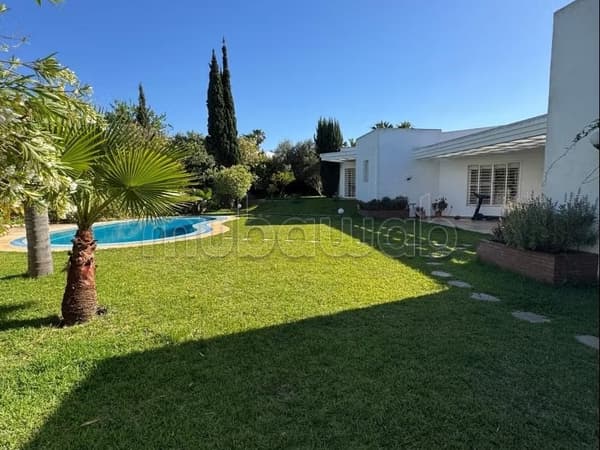 Location villa de haut standing à Souissi