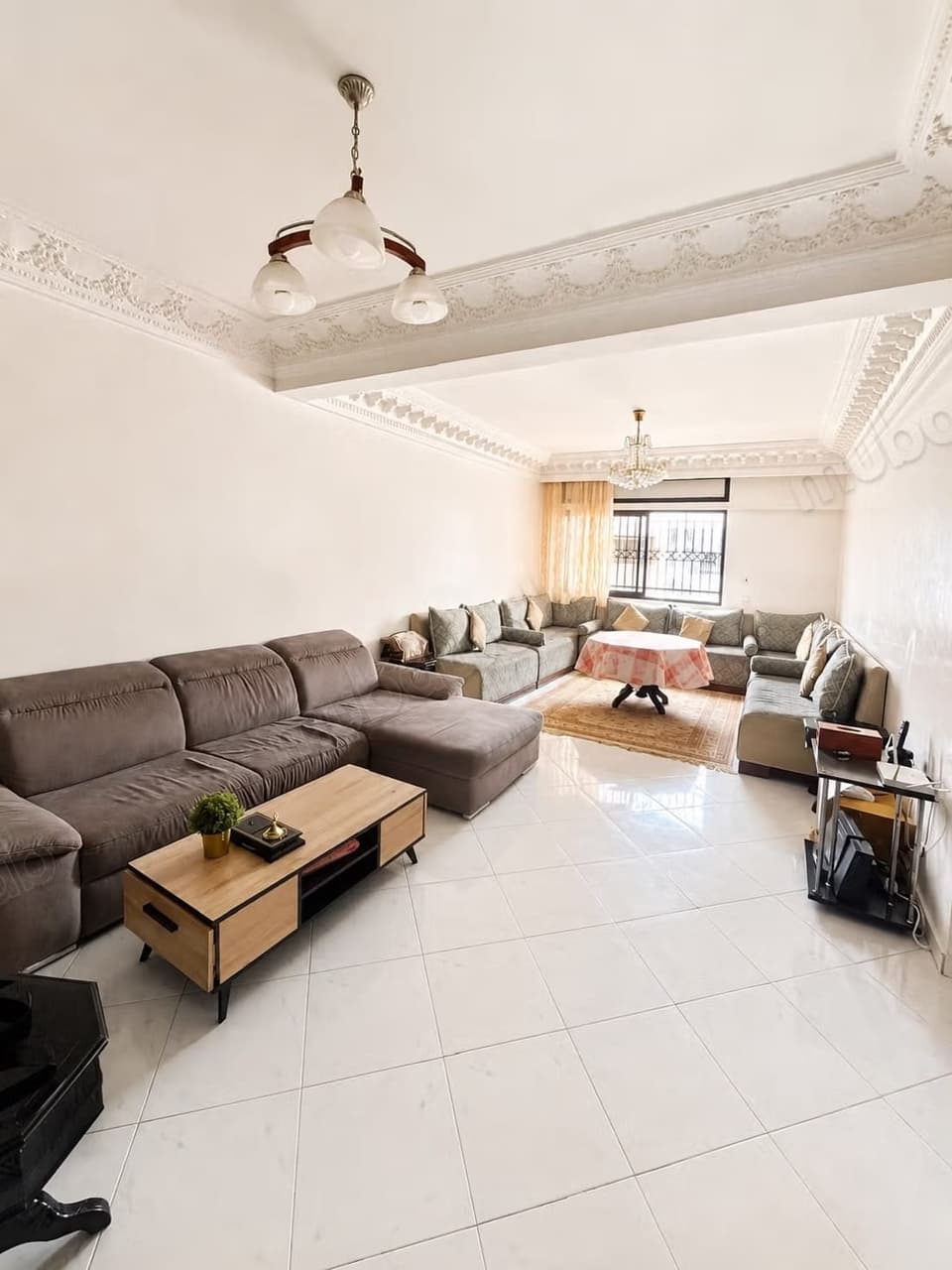 Beautiful 3-Bedroom Apartment for Sale in the Hospitals Neighbourhood. Area 112 m². Lounge...