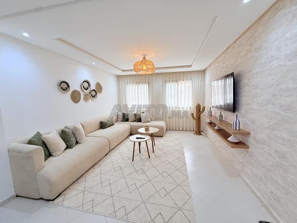 Neu möbliertes 3-Zimmer-Apartment – Hay Salam