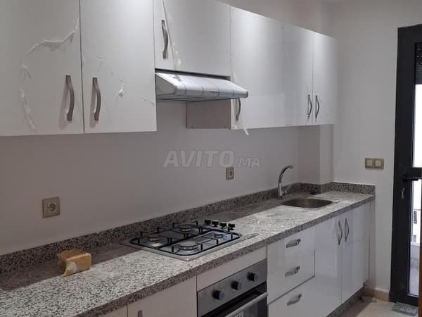 Appartement à louer 95m² à Victoria Bouskoura