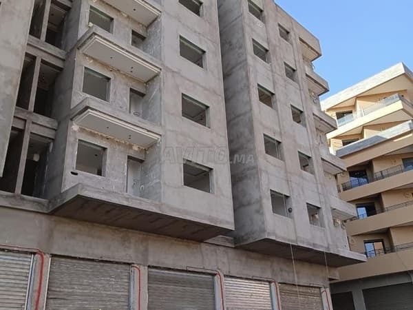 Commercial premises for sale