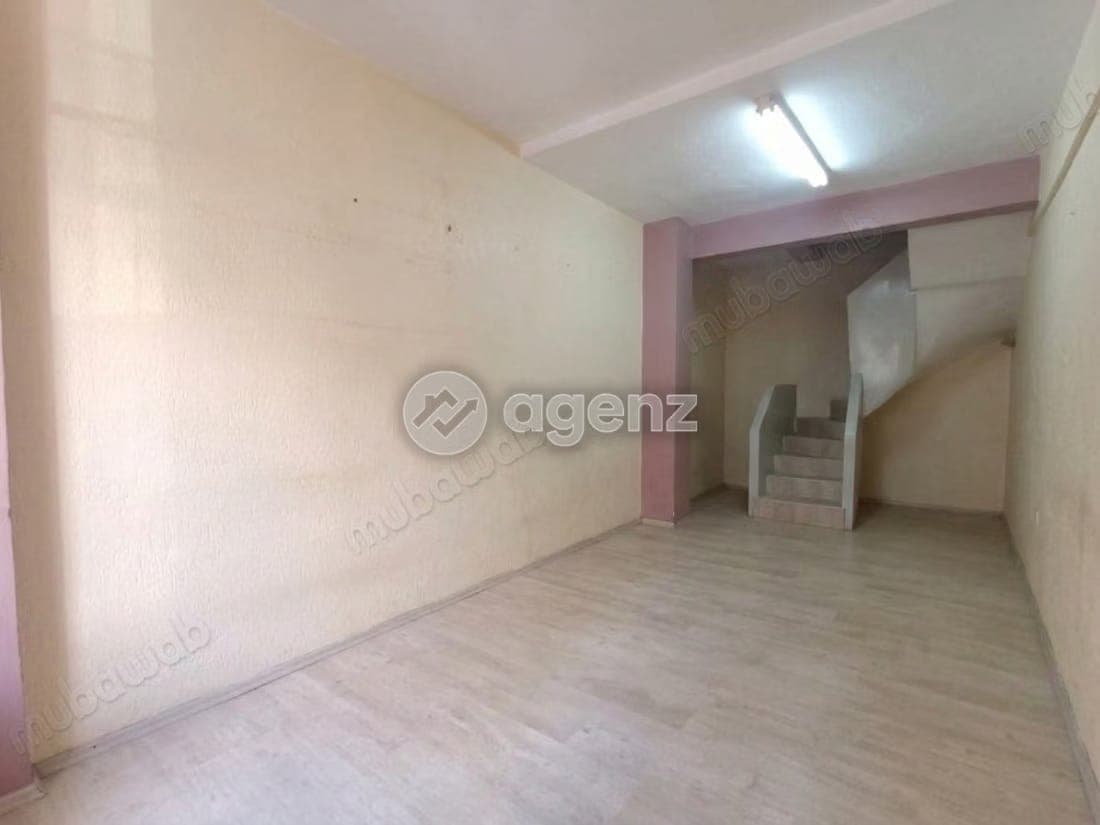 Commerce à vendre 32 m² Bachkou Casablanca