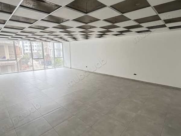 Kantoor te huur van 81.0 m² in Casablanca, Facultes Route D'El Jadida