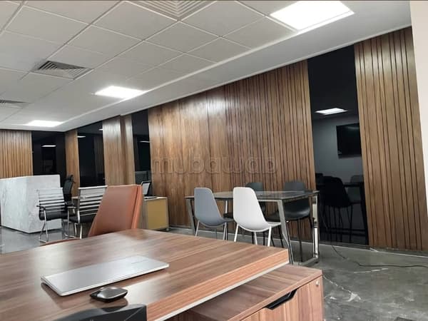 Bureau à vendre 71m² avec parking 5éme étage