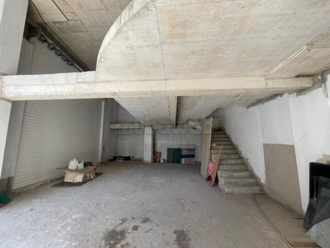 Local commercial à louer – Quartier Administratif