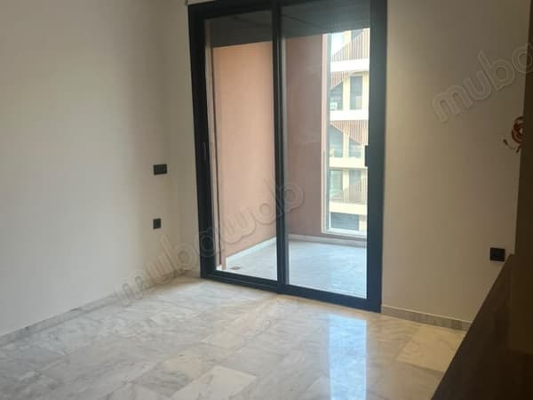 Location d'un appartement à Route Casablanca. 1 Pièce. Ascenseur