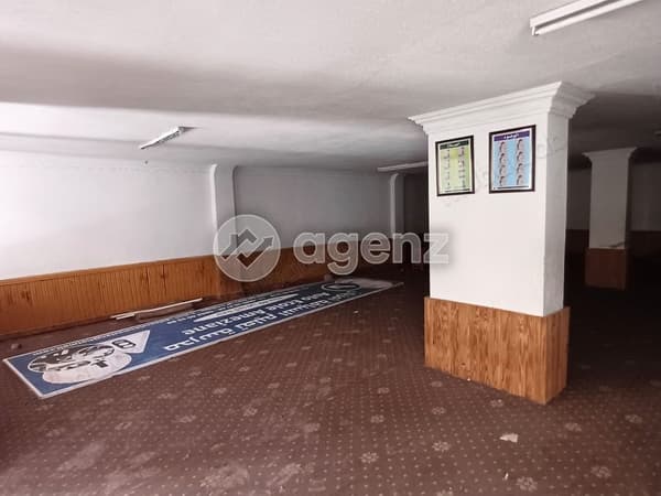 Commerce à vendre 176 m² Benkirane Tanger