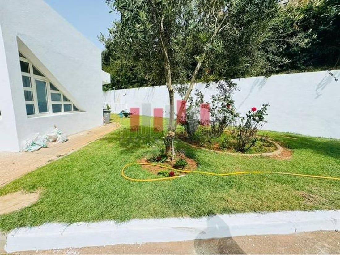 فيلا تجارية من طابق أرضي