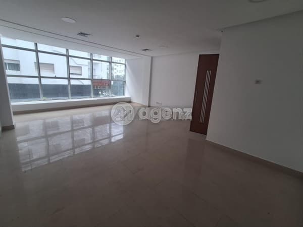CMN-MA-2941 - Bureau à vendre à Bd Abdelmoumen