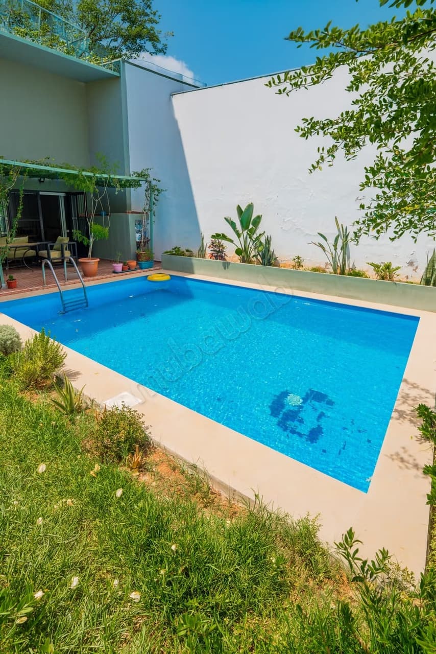 Très belle villa dans le village pilote