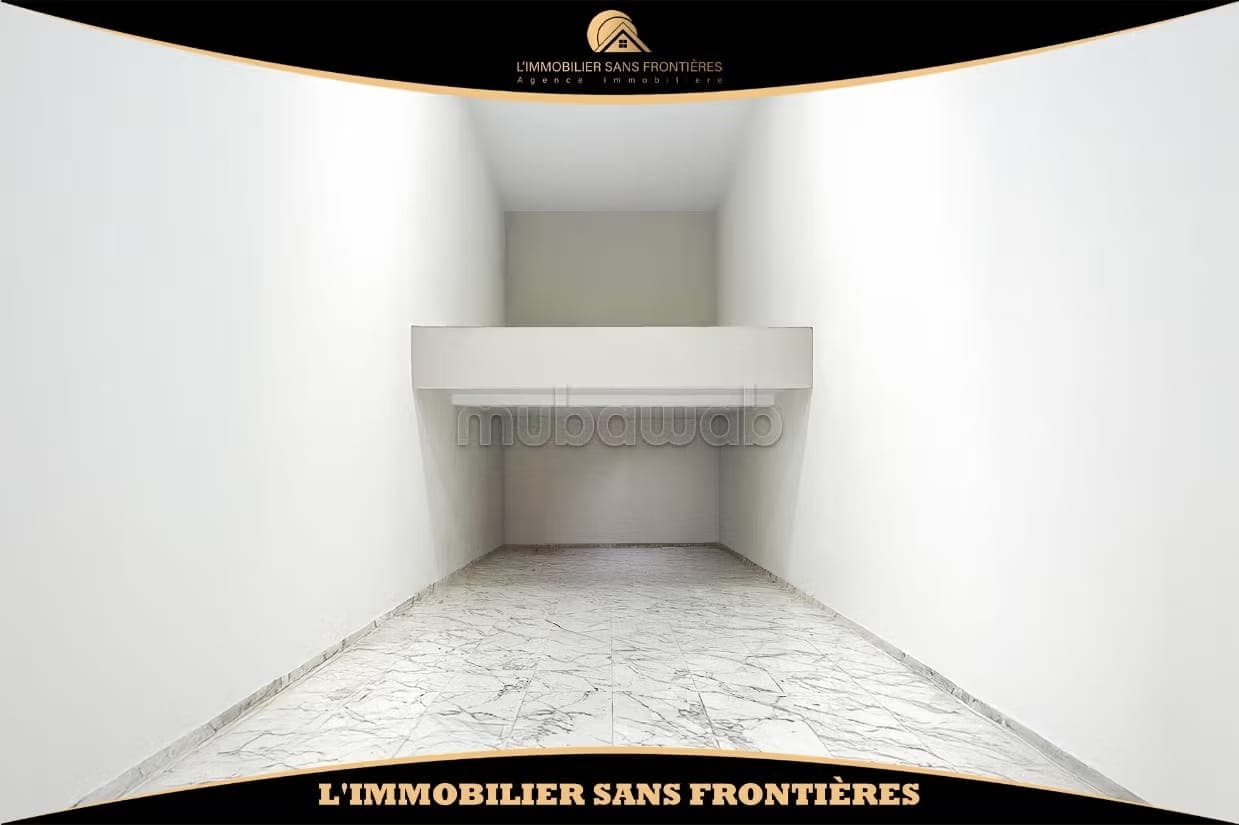 Shop for rent 94 m² in Targa