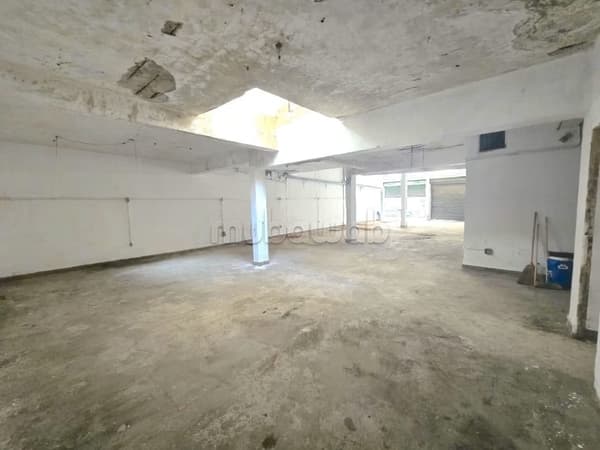 DV. 945: Local commercial à la rue Ibn Rochd