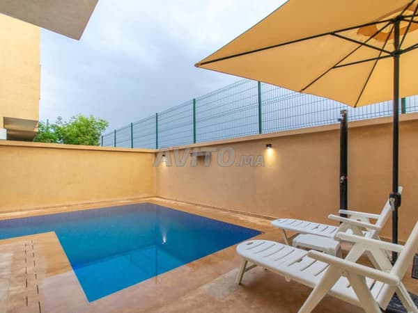 Appartement à vendre avec piscine.
