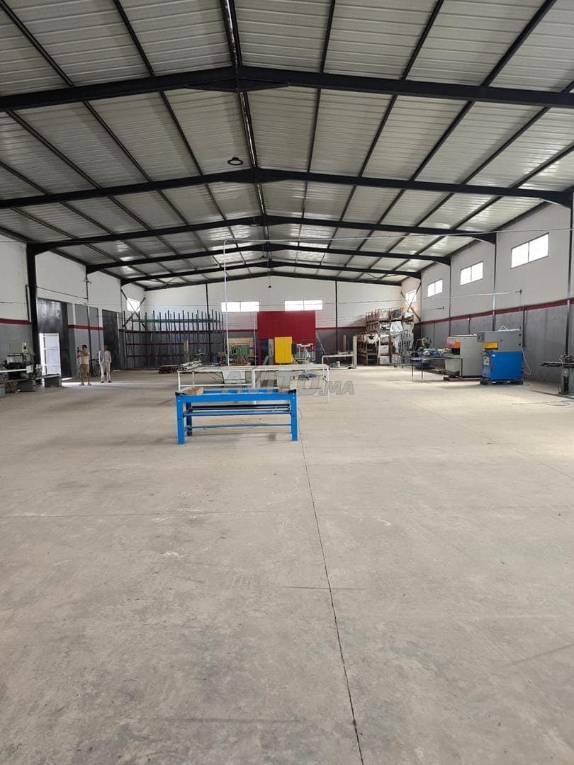 Industrieel magazijn te huur 1000m2 in Meknès