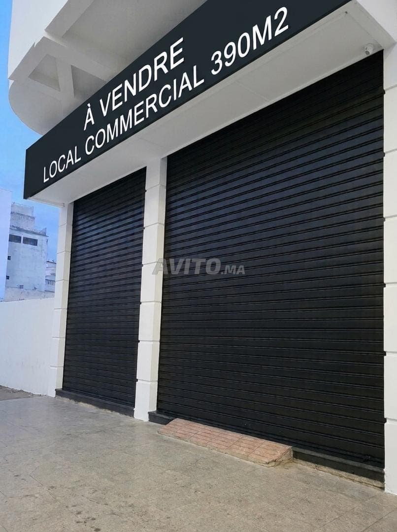 Maarif Route d'El Jadida à vendre magasin 390m2