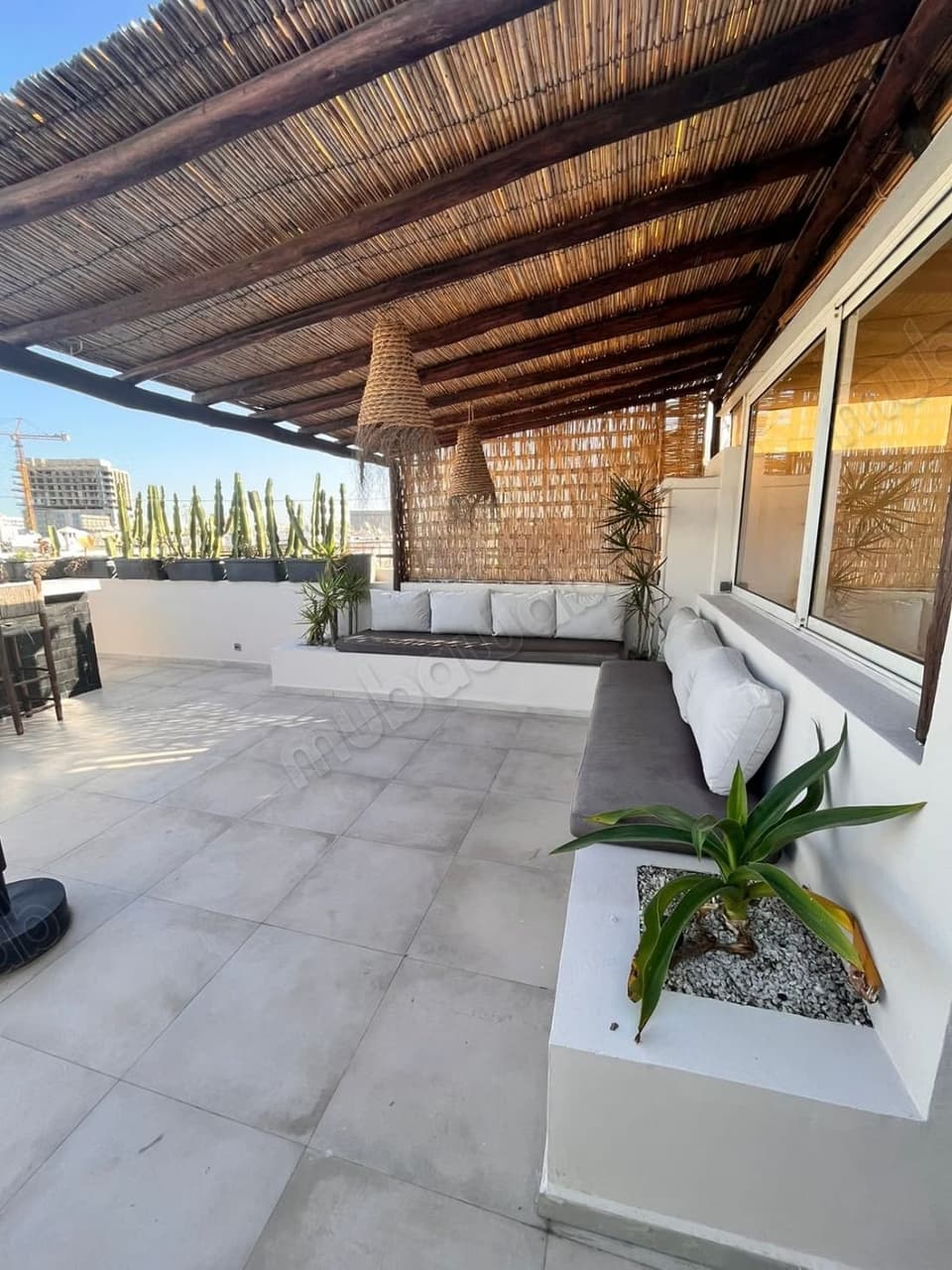 Superbe appartement à louer à Racine. 3 chambres agréables ainsi qu’une chambre pour le…