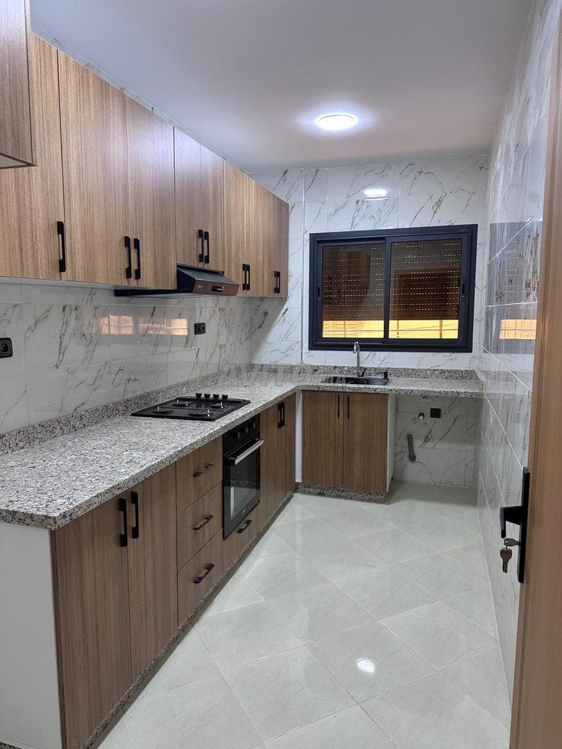 Appartement à vendre dans un nouveau quartier à Kish El Oudaia