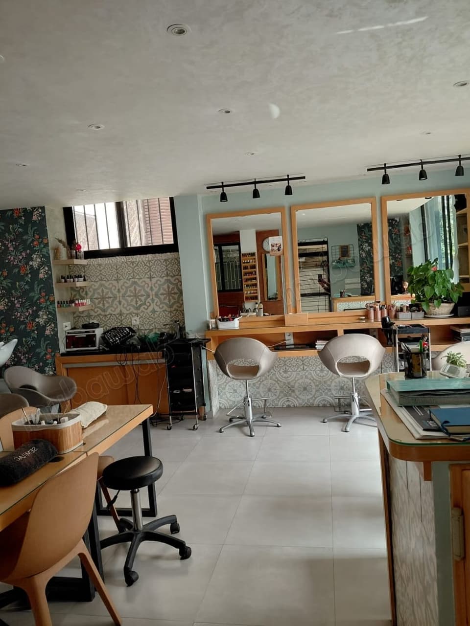 À louer Salon de beauté sur Almaz