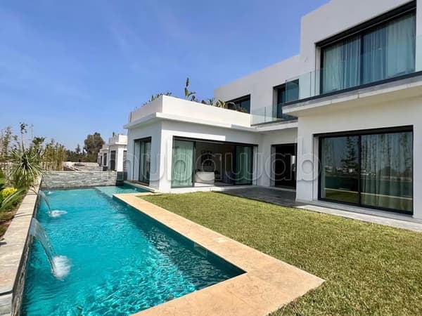 Villas haut standing à vendre à El menzeh route de Zaer