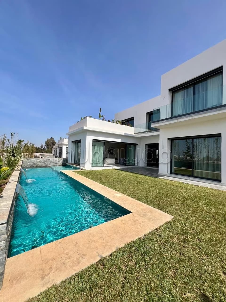 Villas haut standing à vendre à El menzeh route de Zaer