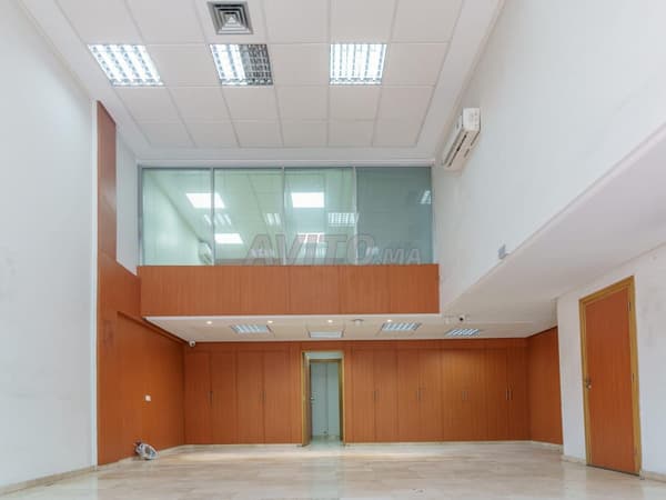 Local comercial en alquiler, 134 m2