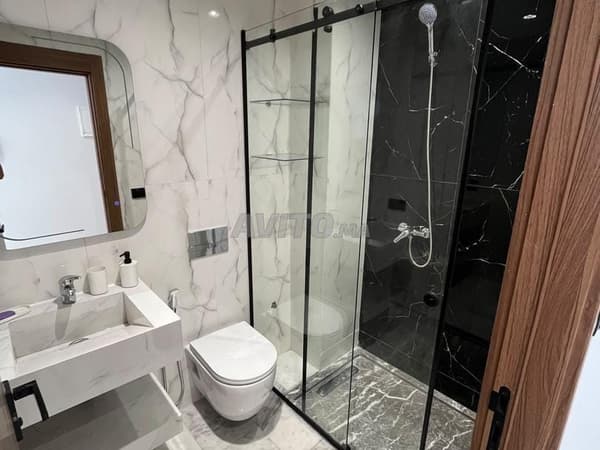 🏠 Studio meublé à louer – Roches Noires