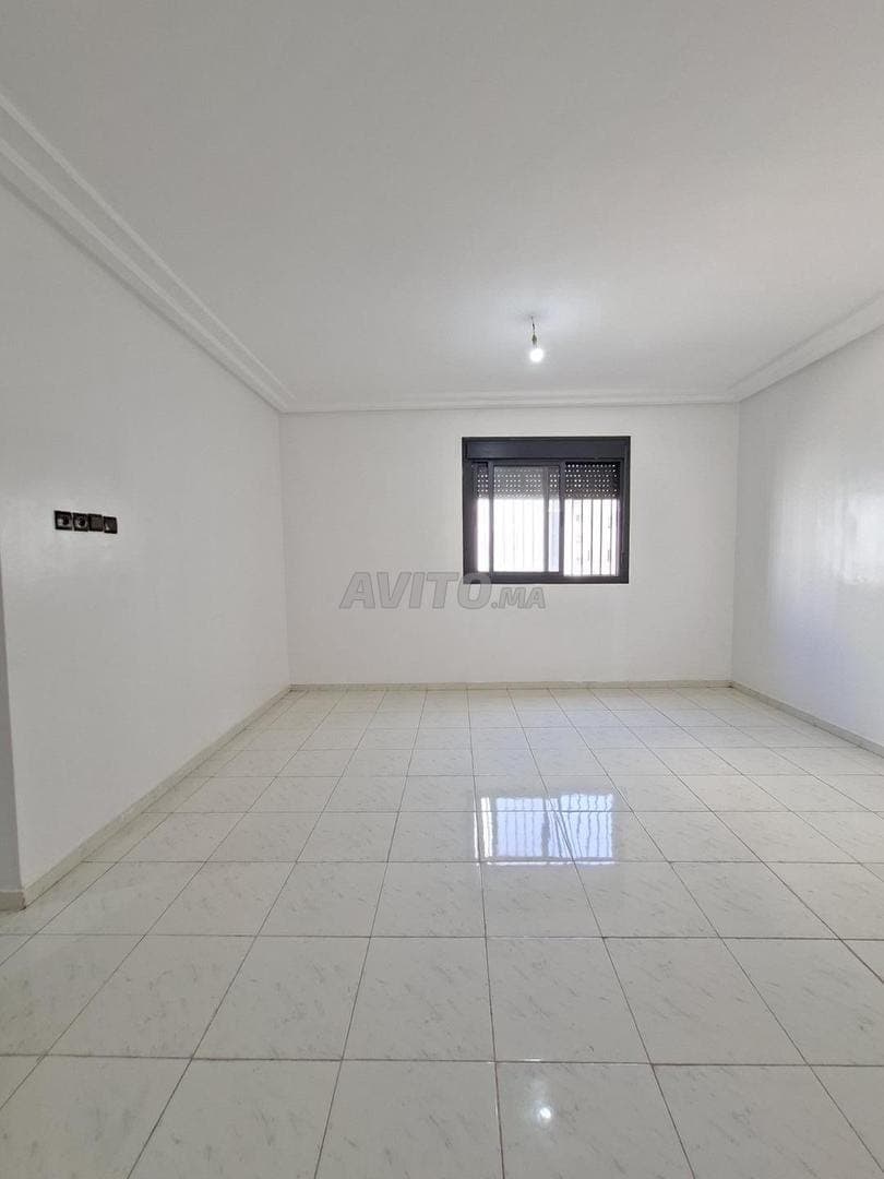Office for Rent 120 m2 Mandarona next to Bd Qods