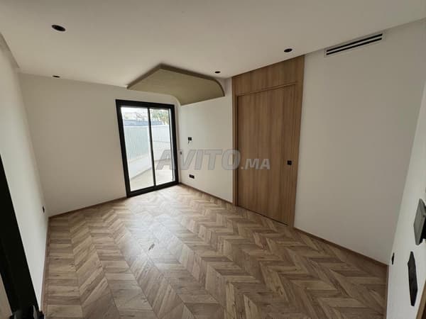 Nieuw studio 50 m² met terras en parkeerplaats