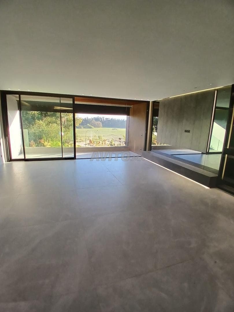 Appartement piscine et salle de fitness