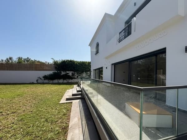 Moderne villa te huur in Souisi