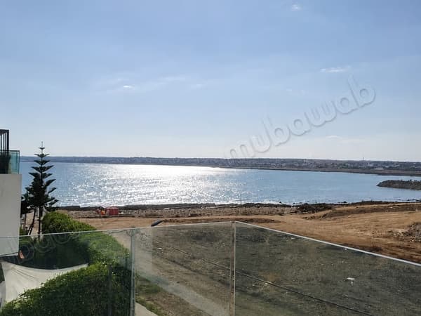 فيلا استثنائية للبيع فيلا فاخرة جداً على أرض 335 م² مع حوالي 400 م²...