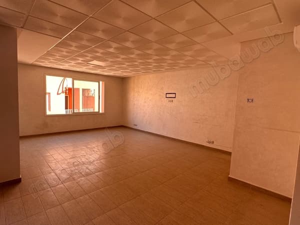 Location de bureaux à Guéliz. Superficie 85 m². Double vitrage et porte blindée