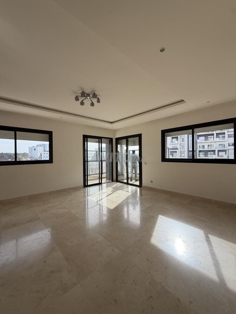 Appartement à vendre à Hayriad