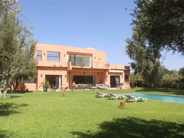 Superbe villa sans vis a vis a Louer