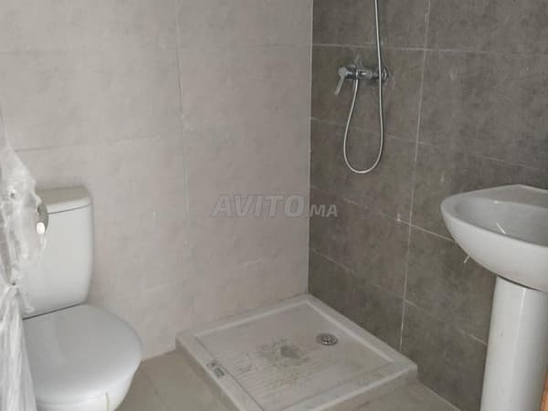 Appartement te koop via overdracht, route de la nouvelle gare routière
